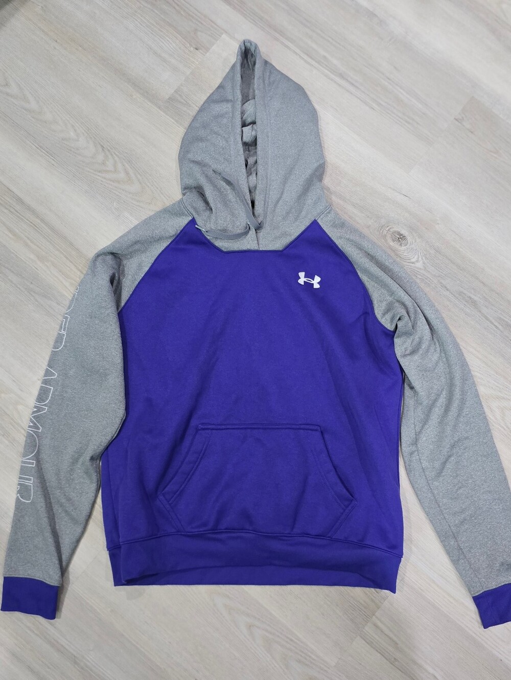 Under Armour Purple and Gray Womens Semi-Fitted Pullover Hoodie Size L
